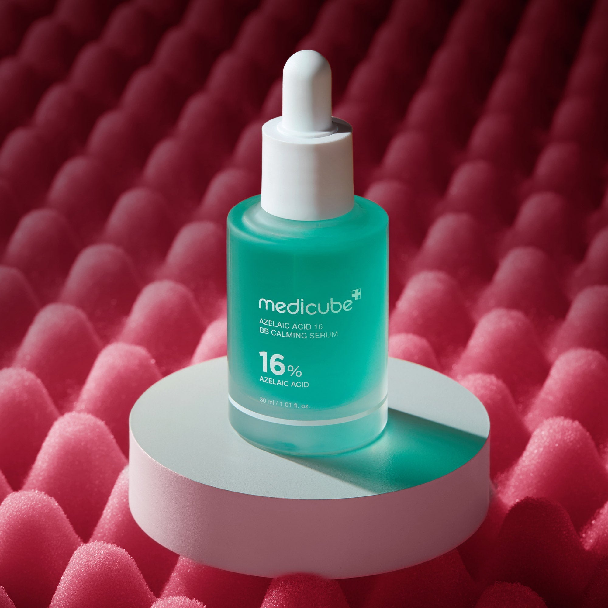 Azelaic Acid 16 Calming Serum - Chase a little everyday joy.